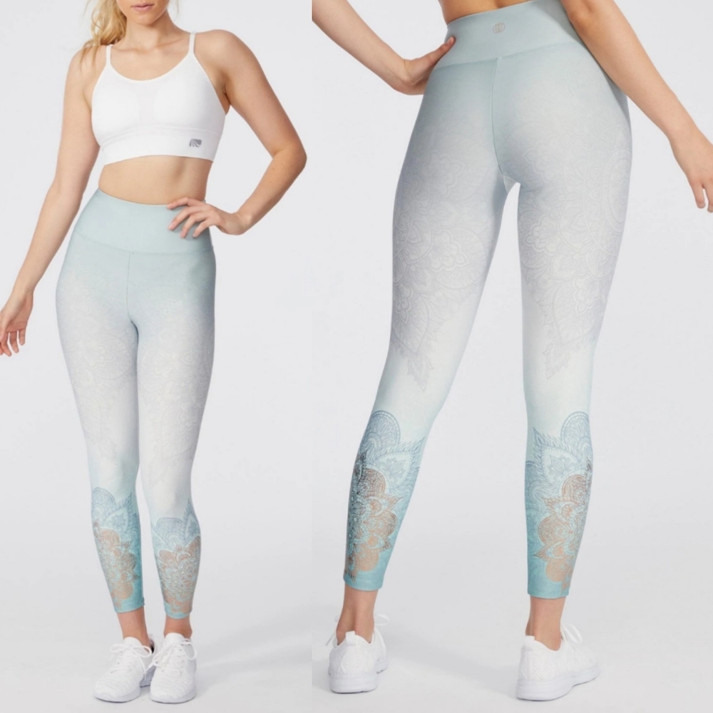BALANCE COLLECTION Mandala Print Second Skin 7/8 Leggings NWT Sz M